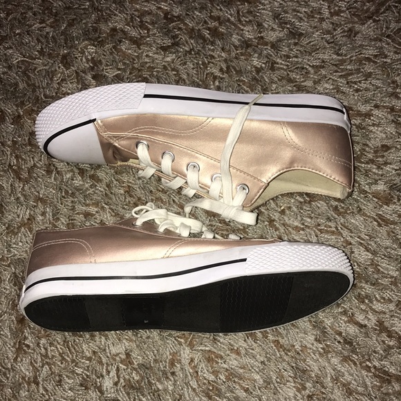 Air Walk sneakers - Picture 6 of 9